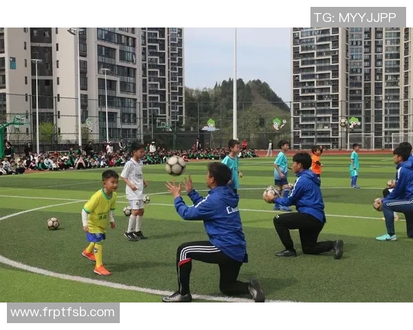 商洛市校园足球比赛精彩直播全程回顾与精彩瞬间分享